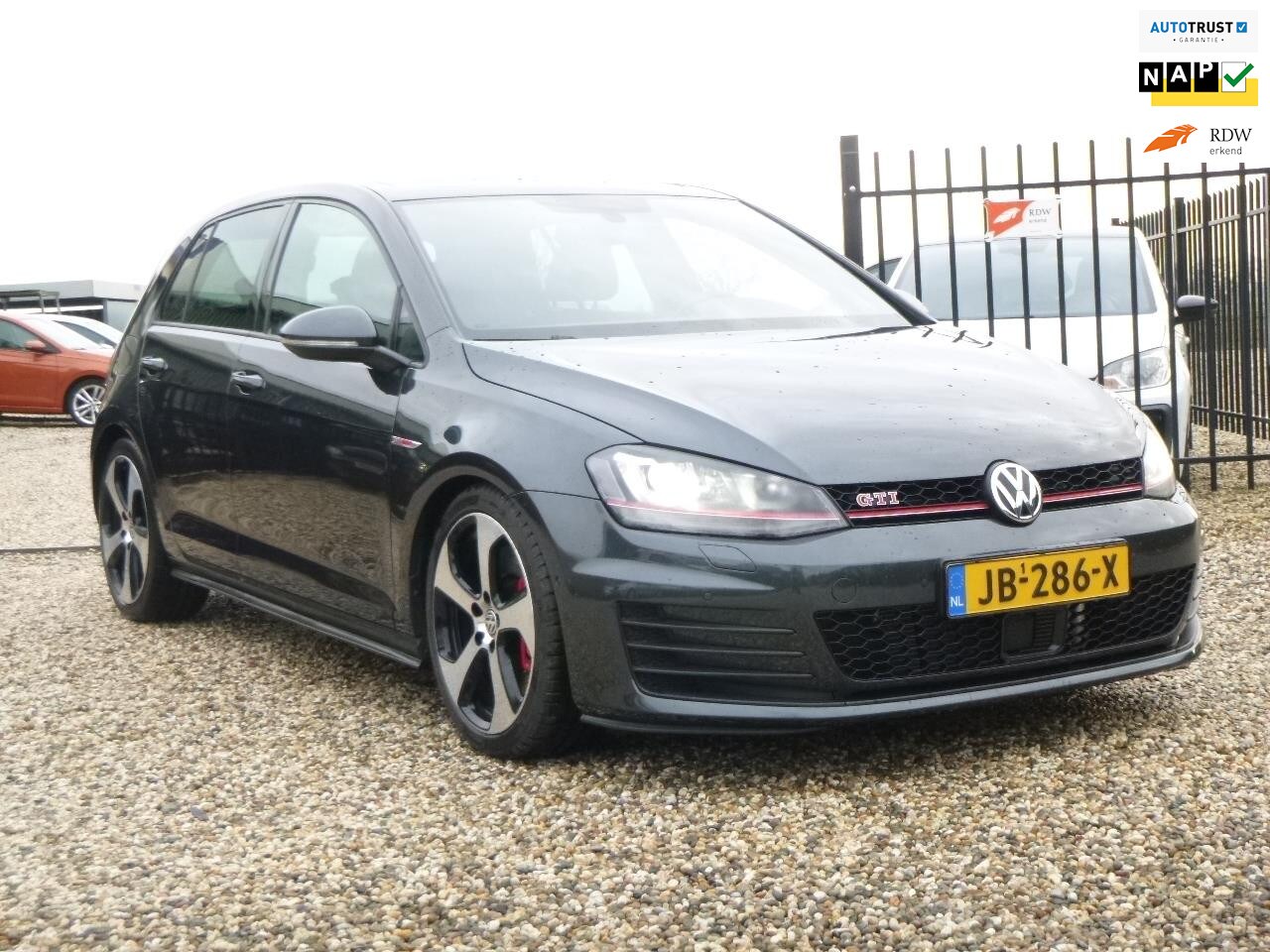 Volkswagen Golf - 2.0 TSI GTI Performance dynaudio bilstein verlaagd - AutoWereld.nl