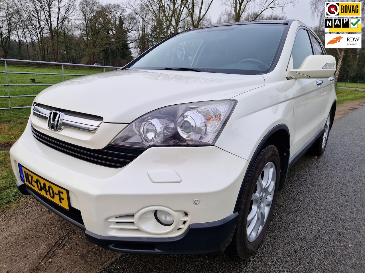 Honda CR-V - 2.0i Executive dealer ond. leder, trekhaak bomvol luxe - AutoWereld.nl