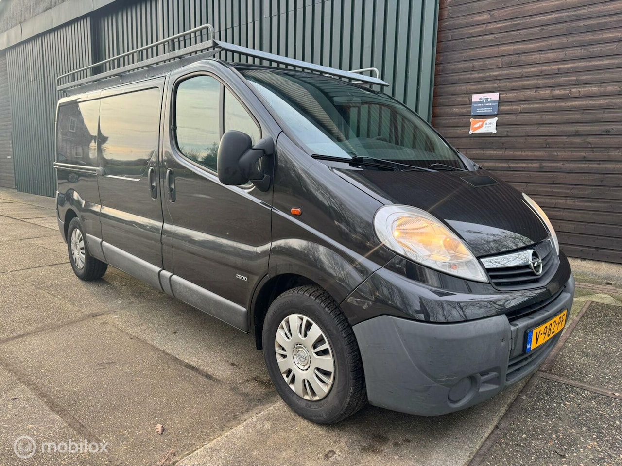 Opel Vivaro - bestel 2.0 CDTI L2H1 DC imperiaal - AutoWereld.nl