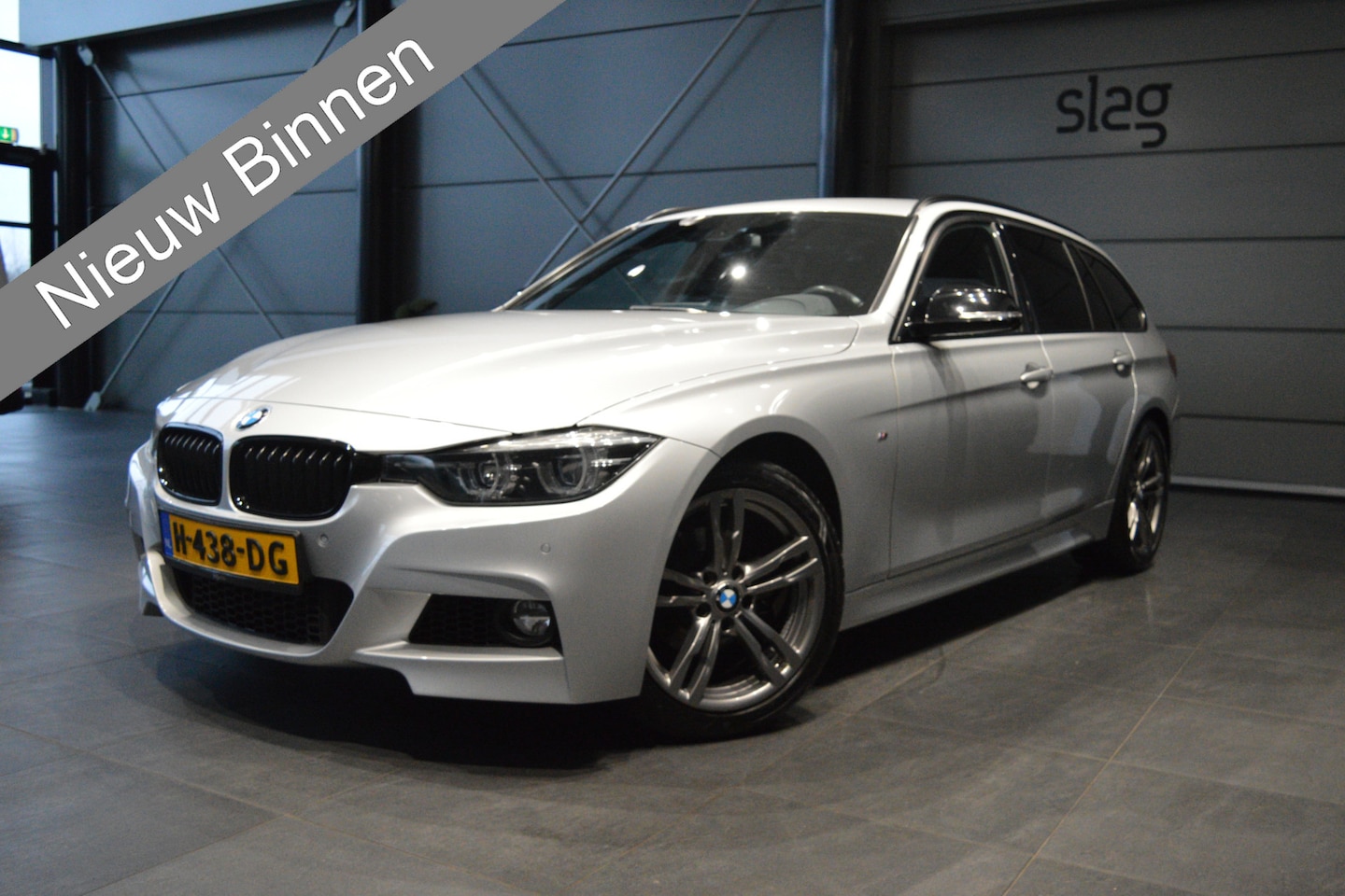 BMW 3-serie Touring - 318i M Sport leer led pdc cruise navi trekhaak 17 inch !! - AutoWereld.nl