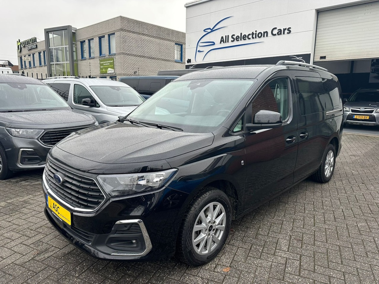 Ford Tourneo Connect Grand - L2 Automaat - Rolstoelauto 5+1 - Rolstoelvervoer - 2023 - AutoWereld.nl