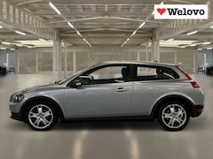 Volvo C30 - 1.8 Sport Netjes onderhouden, leder interieur, trekhaak,