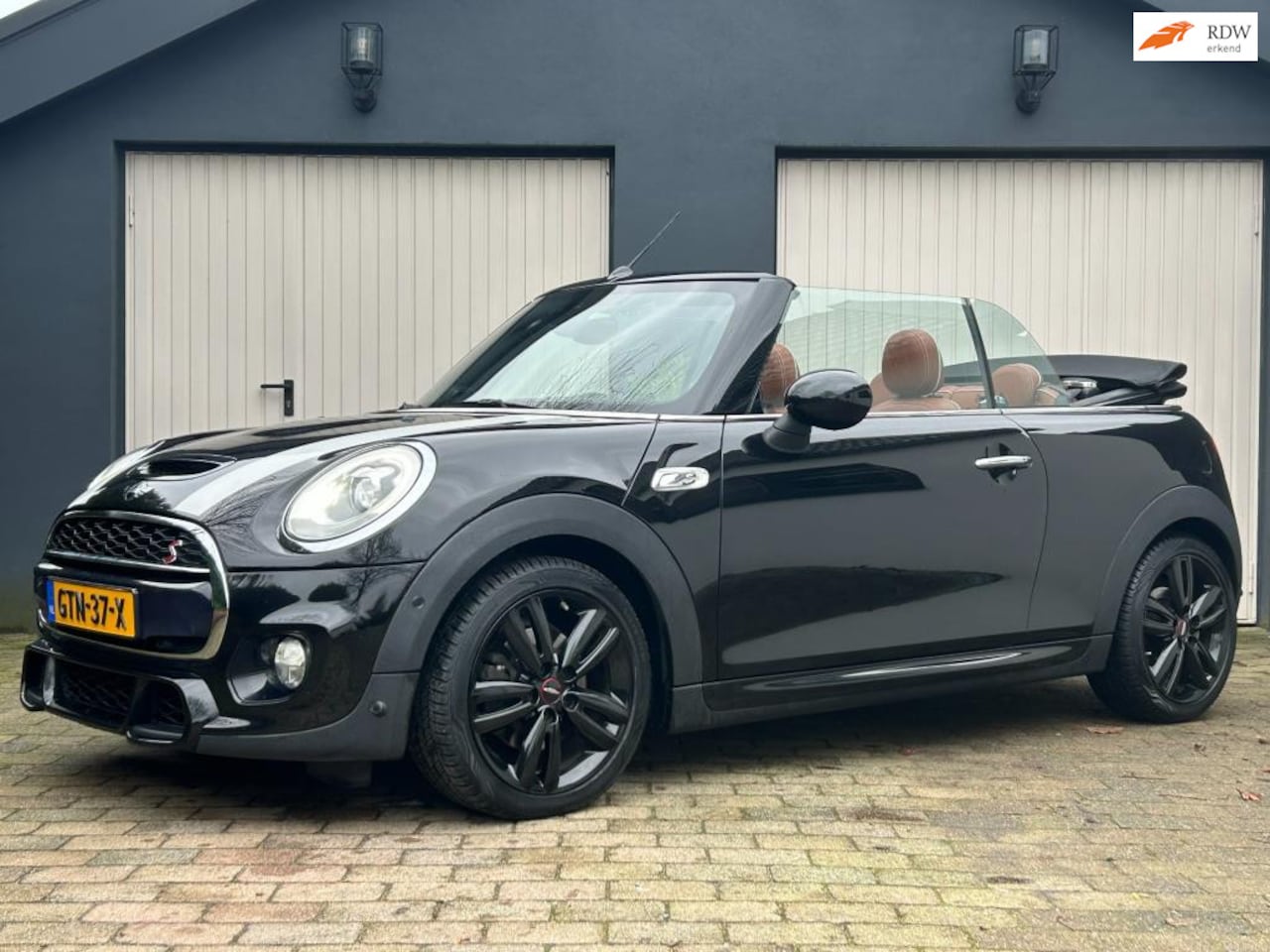 MINI Cabrio - Mini 2.0 Cooper S Chili Serious Business / Rijklaar + garantie - AutoWereld.nl