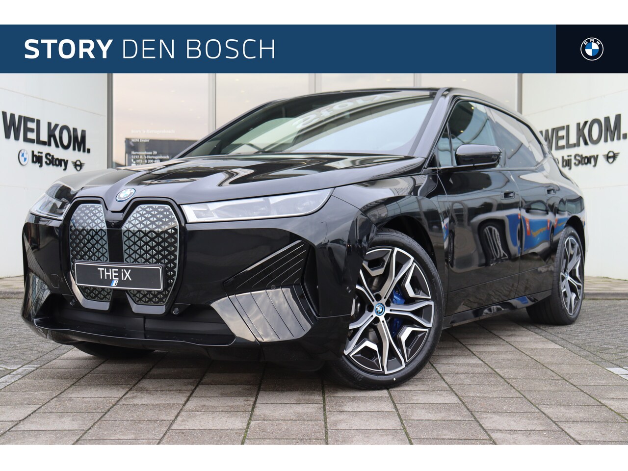 BMW iX - xDrive50 High Executive Sport / Panoramadak Sky Lounge / Trekhaak / Laserlight / Active St - AutoWereld.nl