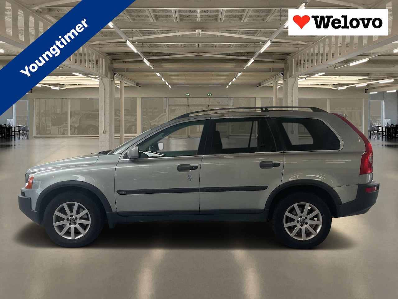 Volvo XC90 - 2.5 T Elan Youngtimer, incl. BTW, Dealer onderhoud, 7 persoons, trekhaak.... - AutoWereld.nl