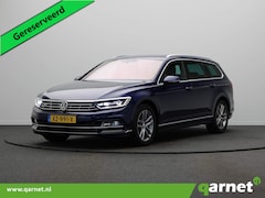 Volkswagen Passat Variant - 1.5 TSI Highline Business R | Getint Glas | Lederen Bekleding | Trekhaak |