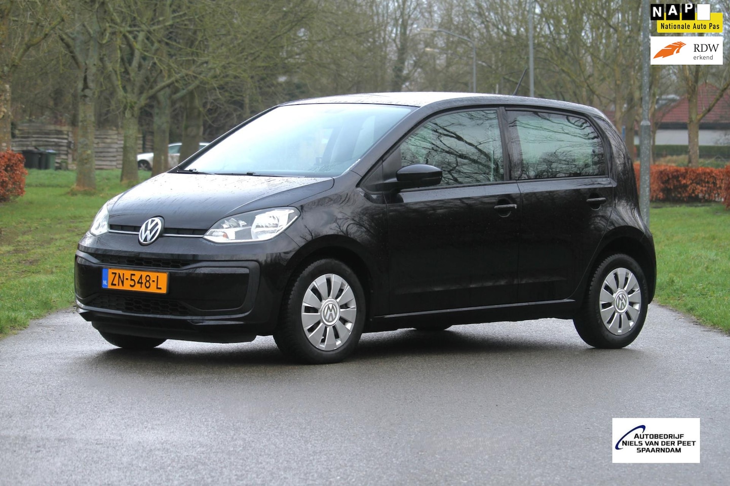 Volkswagen Up! - 1.0 BMT move Up! Automaat / Airco / Multifunctioneel stuurwiel / Bluetooth / enz. - AutoWereld.nl