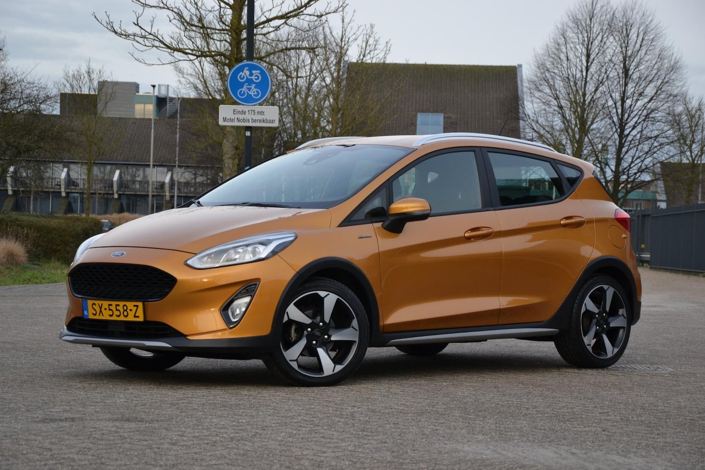 Ford Fiesta - 1.0 EcoBoost Active First Edition Trekhaak - AutoWereld.nl