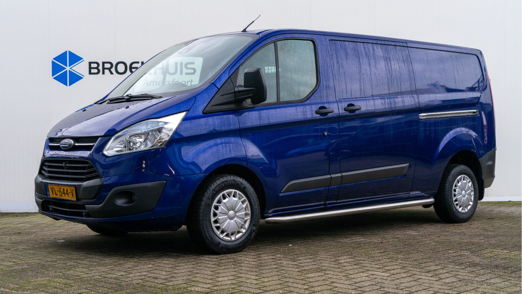 Ford Transit Custom - 310 2.2 TDCI L2H1 Trend | Cruise controle | Ramen in achterdeuren | Side Bars | Airco - AutoWereld.nl