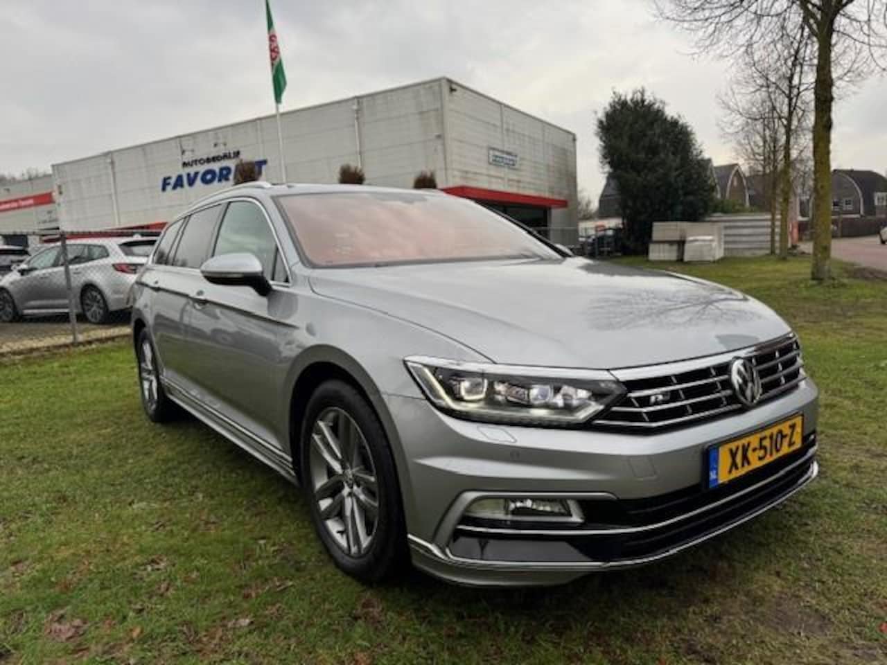 Volkswagen Passat Variant - 1.5TSI 150PK HIGHLINE BUSINESS R-LINE/PANO/XENON/VIRTDASH/ACARPLAY - AutoWereld.nl