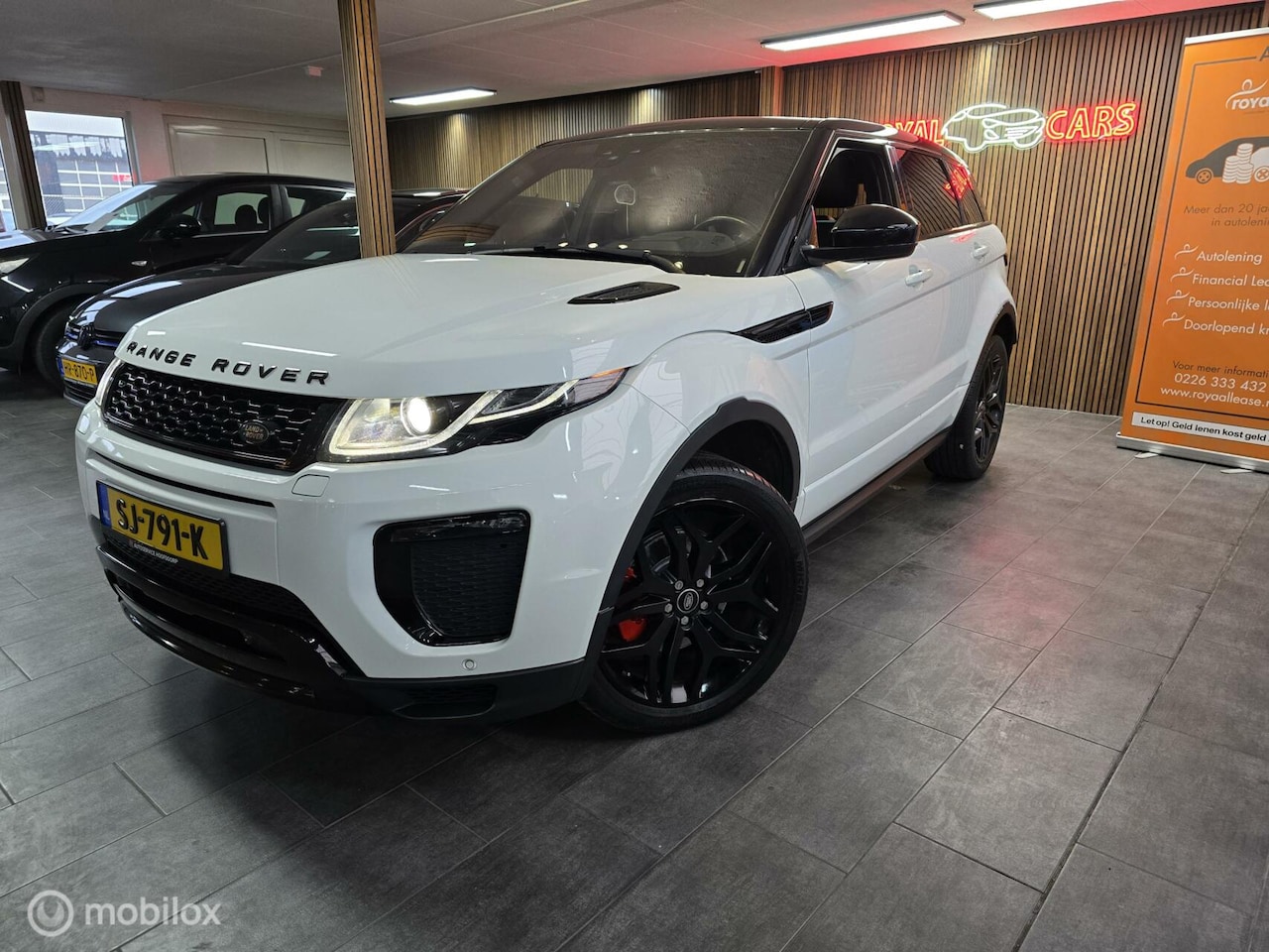 Land Rover Range Rover Evoque - 2.0 Si4 Autobiography/ Head-Up - AutoWereld.nl