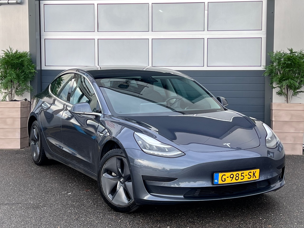 Tesla Model 3 - Standard RWD Plus 60 kWh / CAMERA / AIRCO / INCL BTW / LEER / PANO / NAP / - AutoWereld.nl