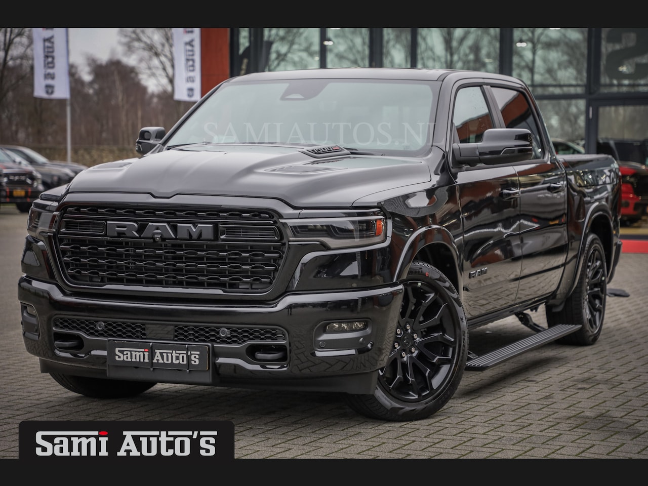 Dodge Ram 1500 - LIMITED NIGHT H.O 540PK 706 Nm | BOM VOL | XB9 | MASSAGE | CREW CAB | DUBBELE CABINE | GRI - AutoWereld.nl