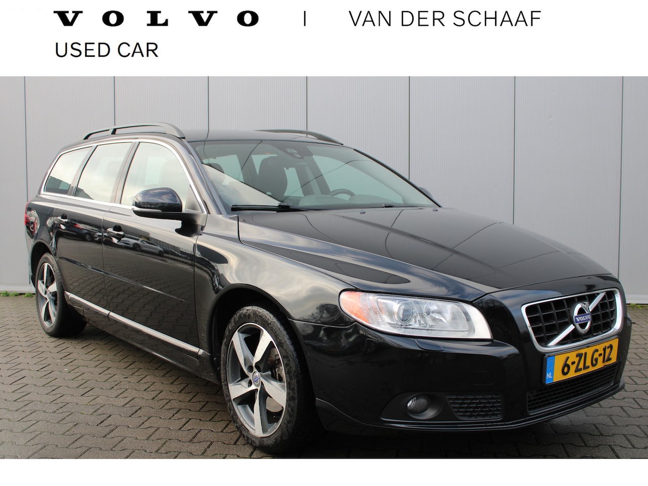 Volvo V70 - T4 180PK Momentum | Xenon | Trekhaak | Premium Sound - AutoWereld.nl