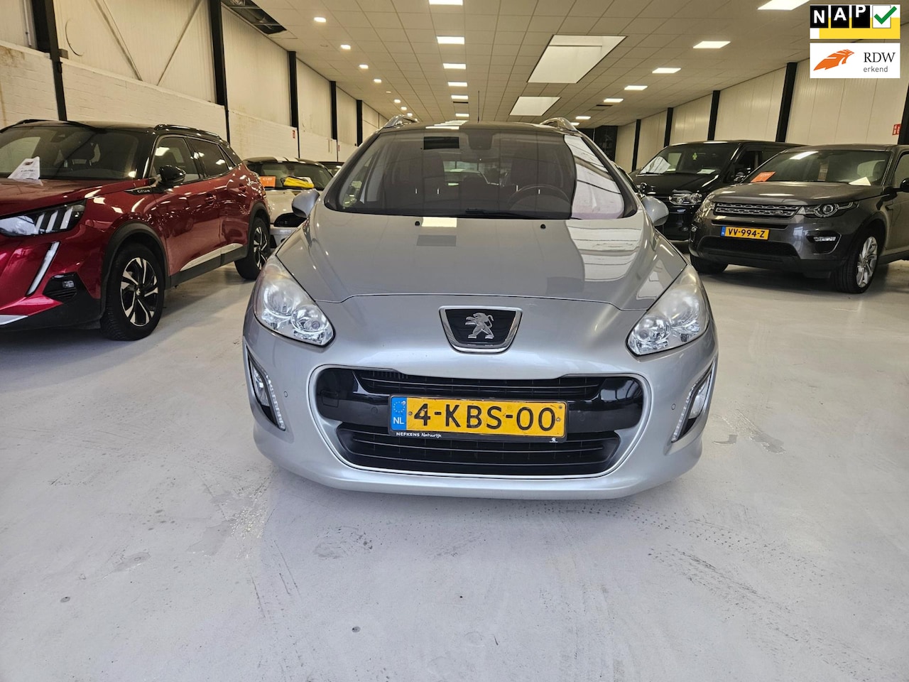 Peugeot 308 SW - 1.6 THP Allure Panoramadak Automaat - AutoWereld.nl