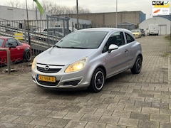 Opel Corsa - 1.0-12V Essentia