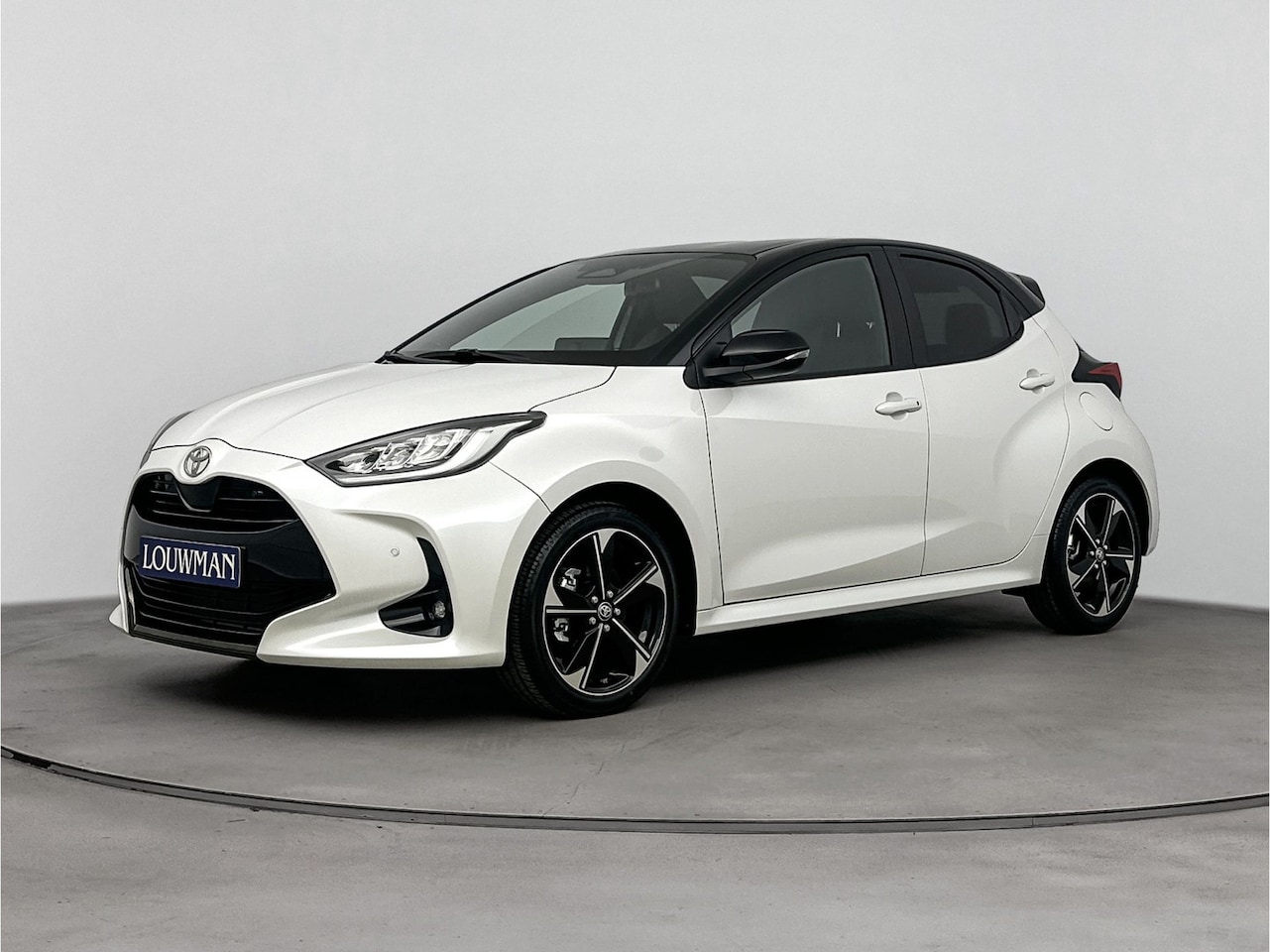 Toyota Yaris - 1.5 Hybrid 130 Launch Edition | Direct Leverbaar | Nieuw | Full Option | - AutoWereld.nl