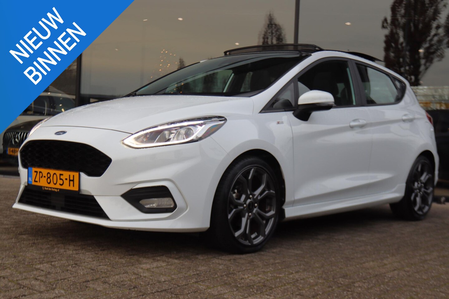 Ford Fiesta - 1.0 ECOBOOST ST-LINE | PANO | CARPLAY | LED | CRUISE | PDC | NAVI | CLIMATE - AutoWereld.nl