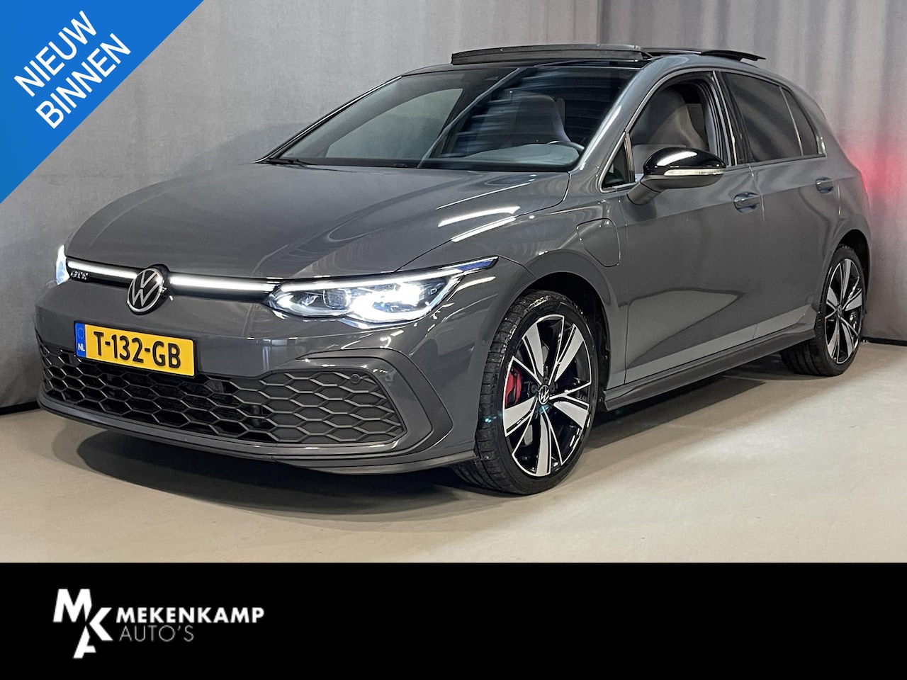 Volkswagen Golf - 1.4 eHybrid GTE 18"/Leder/Panoramadak/IQ Light/Dodehoek/Stoel + stuurverwarming/Stoelventi - AutoWereld.nl