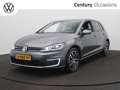 Volkswagen e-Golf - Leer / Stoelverwarming / 17 inch / Camera / LED / Virtual cockpit