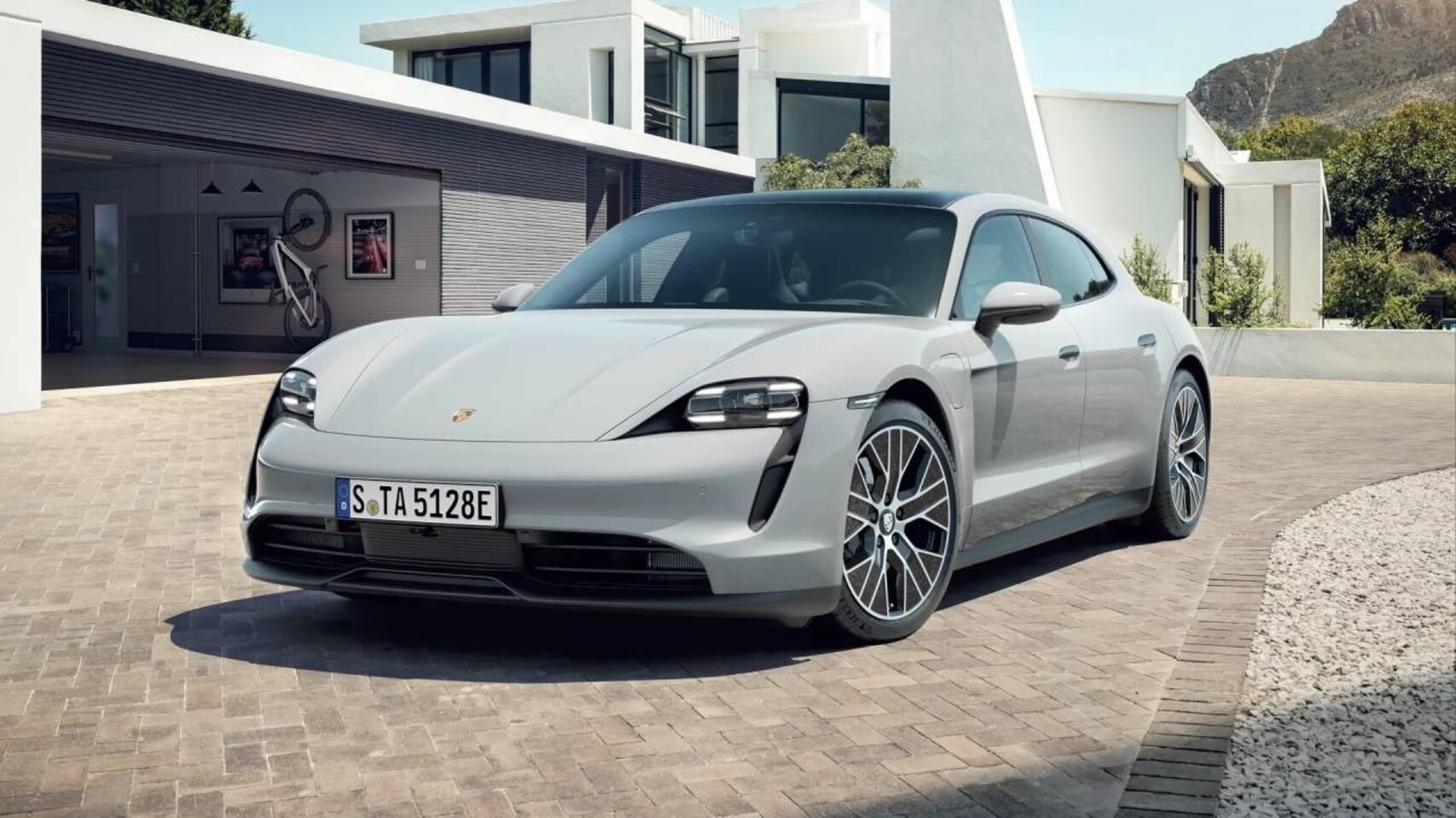 Porsche Taycan Sport Turismo - Performance-accu Plus - AutoWereld.nl