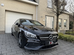 Mercedes-Benz CLA-Klasse - 200 AMG 156pk Aut Panoramadak Nightpakket Navi AppleCarplay SportLeder Led Camera 18" Pdc