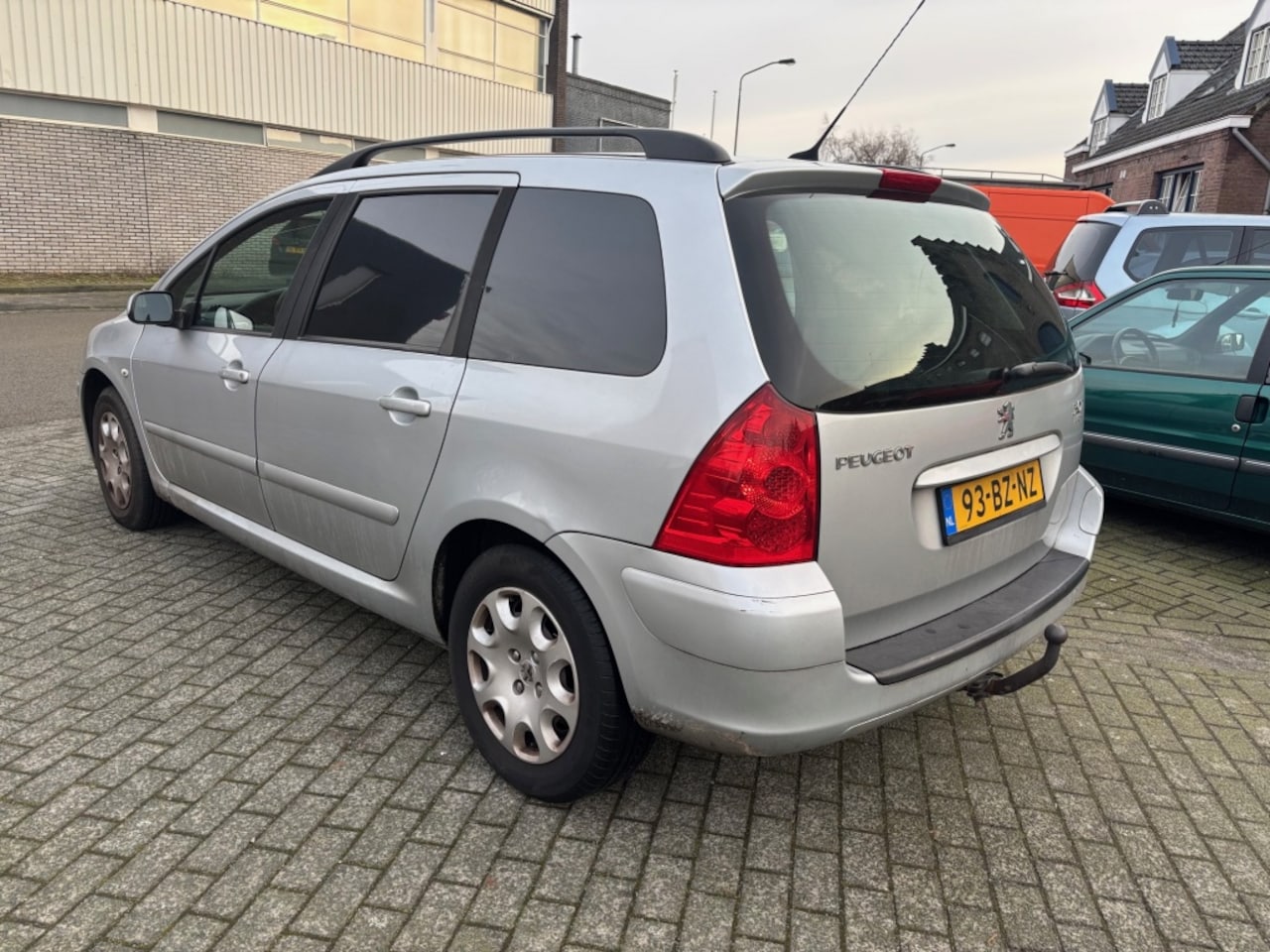 Peugeot 307 Break - 1.6 HDiF XS | VAN | CLIMA | CRUISE CONTROL | TREKHAAK - AutoWereld.nl