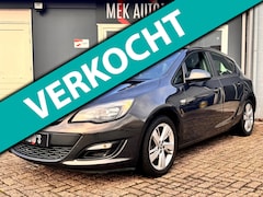 Opel Astra - 1.4 Berlin|Airco|Cruise|NAP|Trekhaak|Dealer Onderhouden|