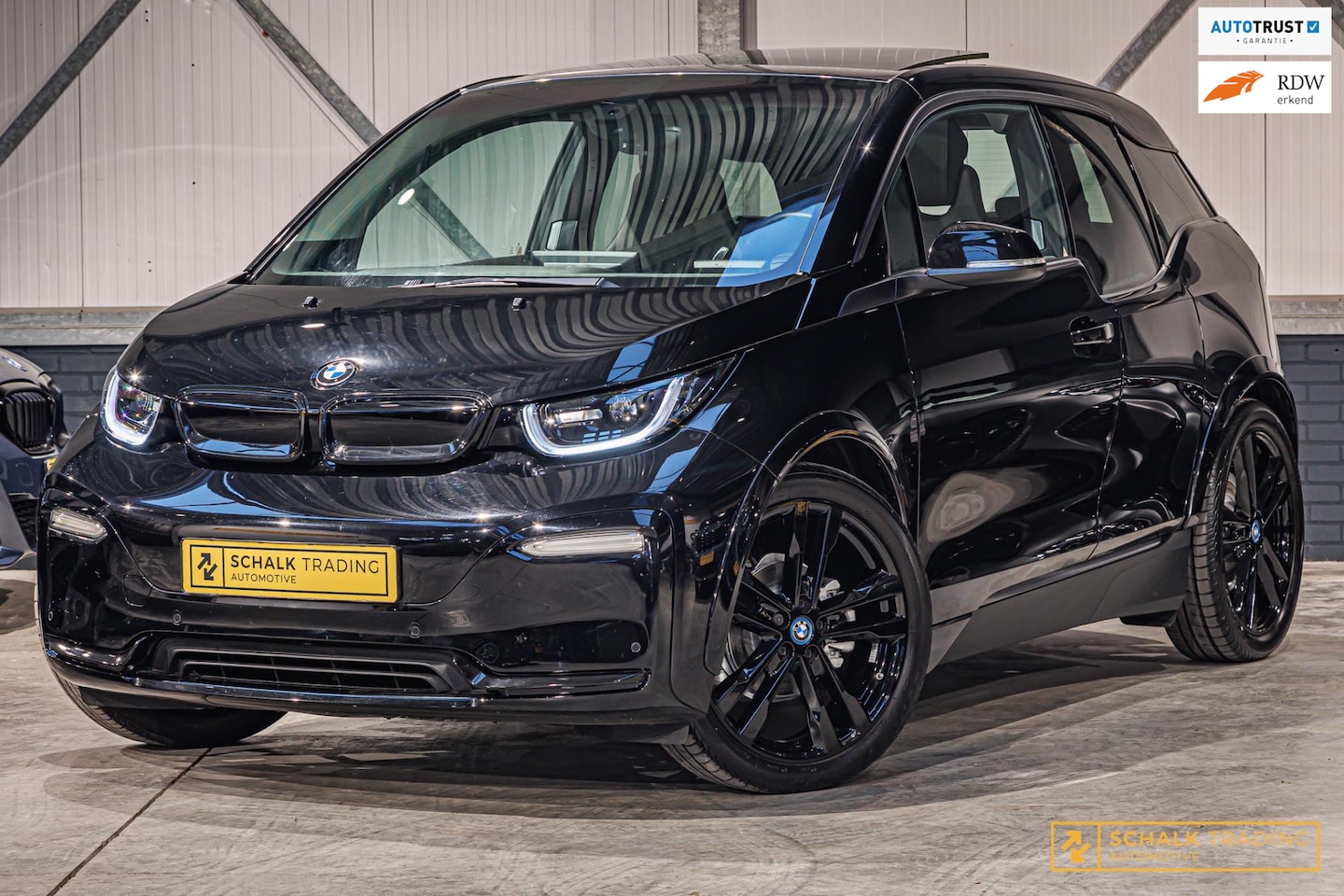 BMW i3 - S Dark Shadow Edition 120Ah 42 kWh|Cam|H&K|NAP|Pano - AutoWereld.nl