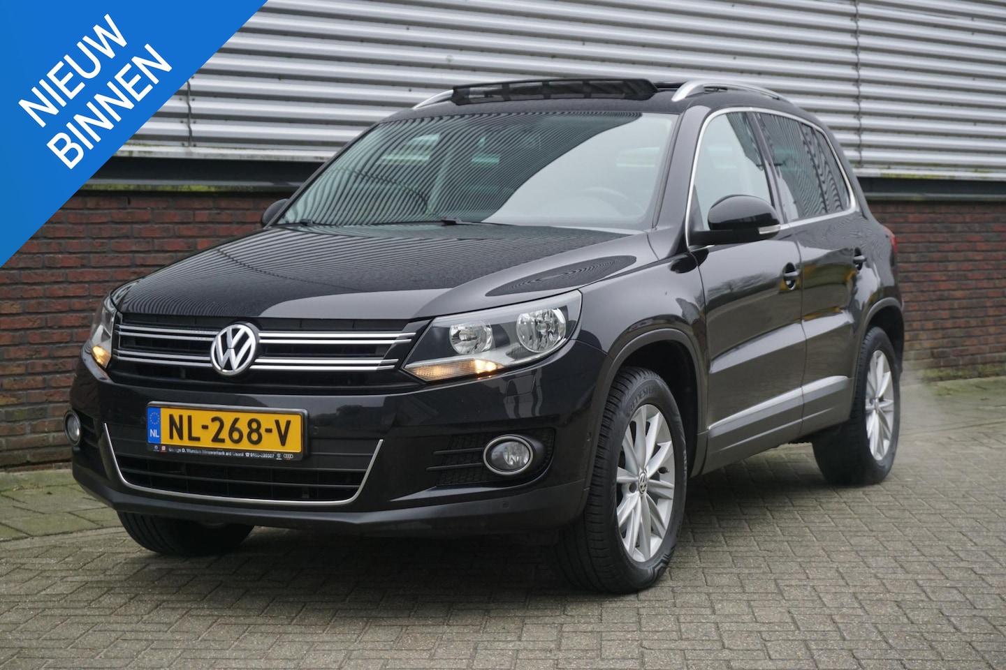 Volkswagen Tiguan - 2.0 TSI 4Motion Trekhaak 2200kg/Panodak /Navi/Rijklaarprijs. - AutoWereld.nl