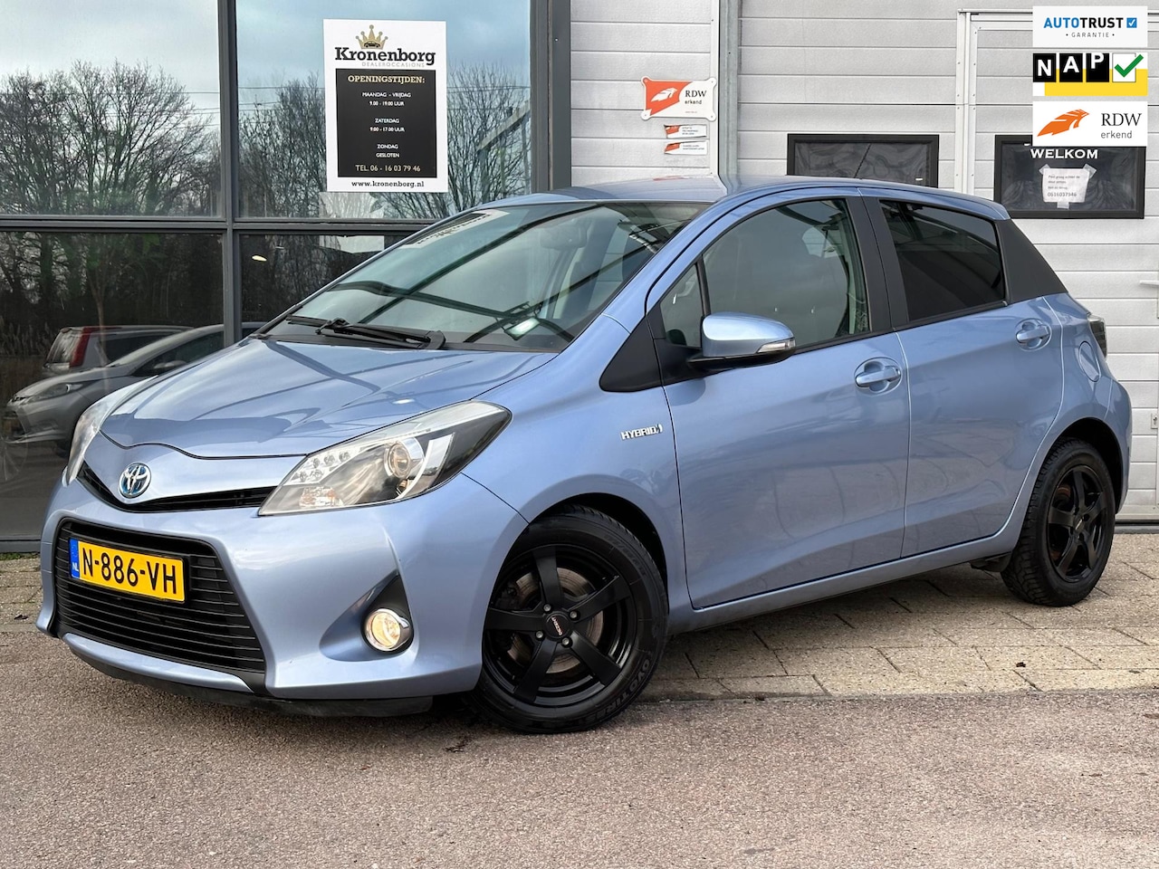 Toyota Yaris - 1.5 Full Hybrid Aspiration 1.5 Full Hybrid Aspiration, NAVI, CAMERA, NAP - AutoWereld.nl