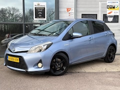 Toyota Yaris - 1.5 Full Hybrid Aspiration, NAVI, CAMERA, NAP