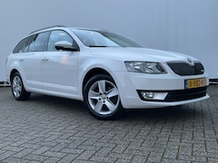 Skoda Octavia Combi - 1.6 TDI Zeer net Volledig OH Navi-groot Trekh Greenline Businessline