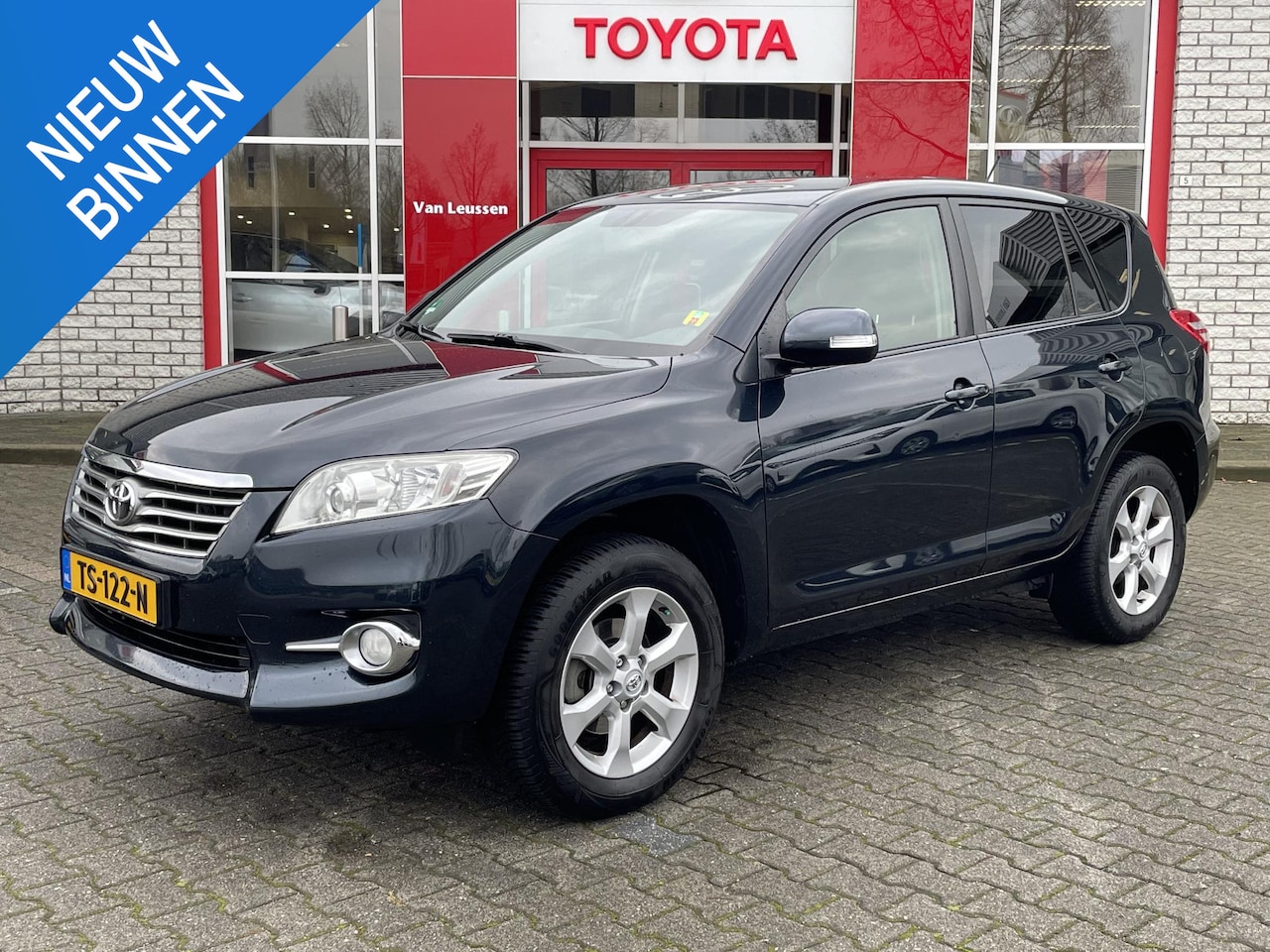 Toyota RAV4 - 2.0 VVTi Dynamic 2WD 2.0 VVTi Dynamic 2WD - AutoWereld.nl