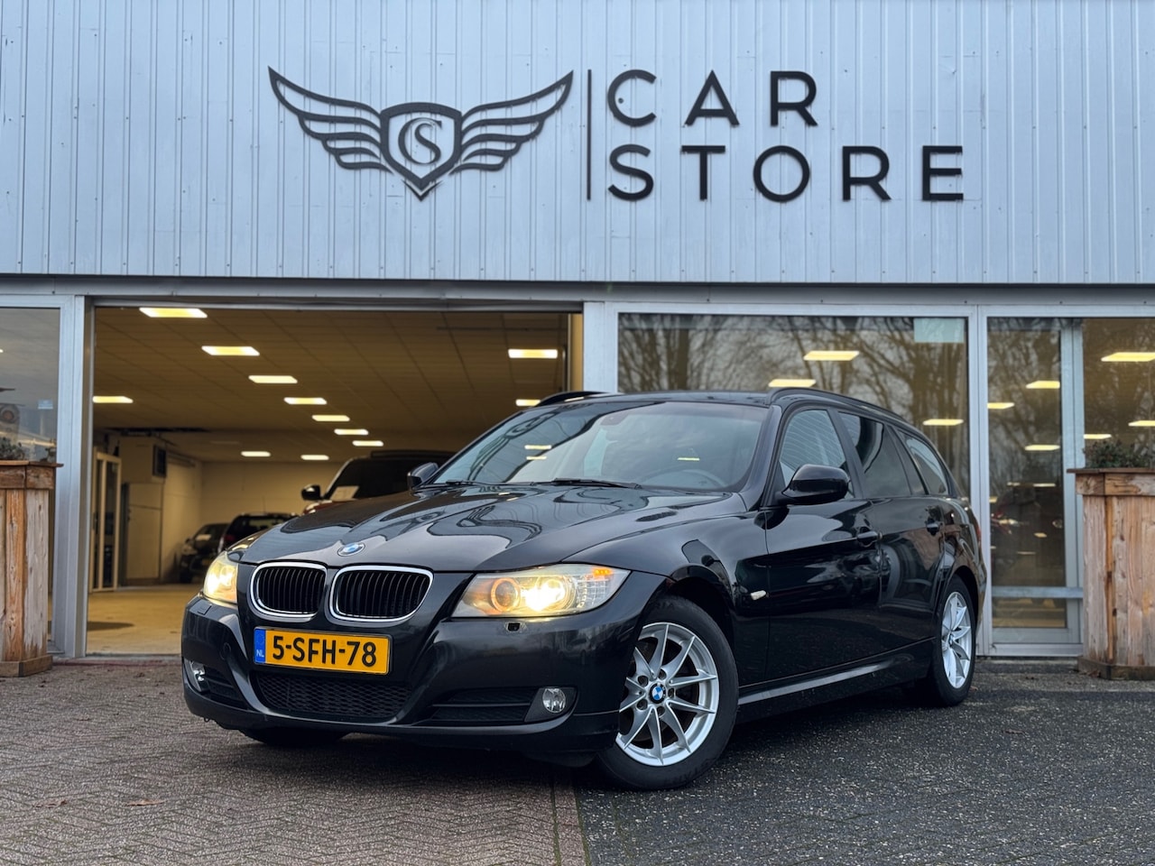 BMW 3-serie Touring - 320d Executive |XENON|NAV|CRUISE|CLIMA|PDC|SPORTSTOELEN - AutoWereld.nl