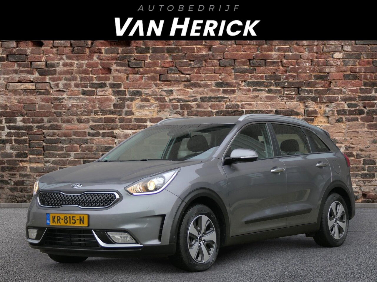 Kia Niro - 1.6 GDi Hybrid First Edition Automaat | Apple Carplay | Camera | Navi | Trekhaak - AutoWereld.nl