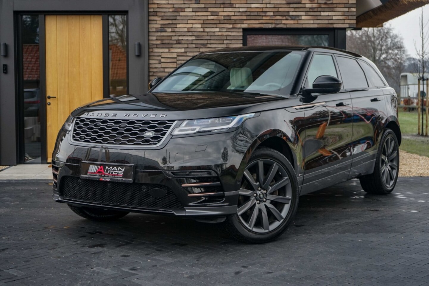 Land Rover Range Rover Velar - P250 2.0 HSE R-Dynamic/Pano/Meridian/AWD - AutoWereld.nl