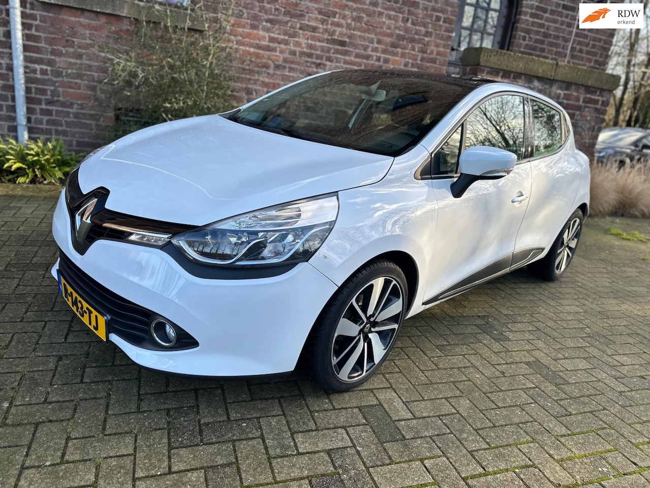 Renault Clio - 0.9 TCe Dynamique Incl Nw Motor - AutoWereld.nl