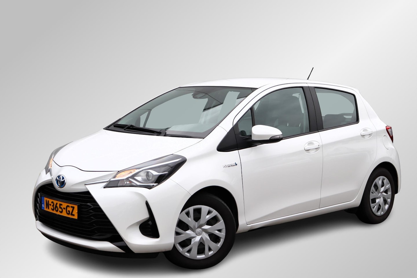 Toyota Yaris - 1.5 Hybrid Active Stoelverwarming-Navi - AutoWereld.nl