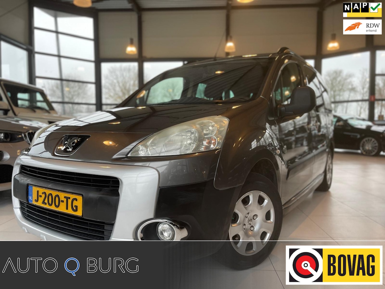 Peugeot Partner Tepee - 1.6 VTi Family | Airco | Trekhaak | Climate | Cruise | Dubbele Schuifdeuren | - AutoWereld.nl