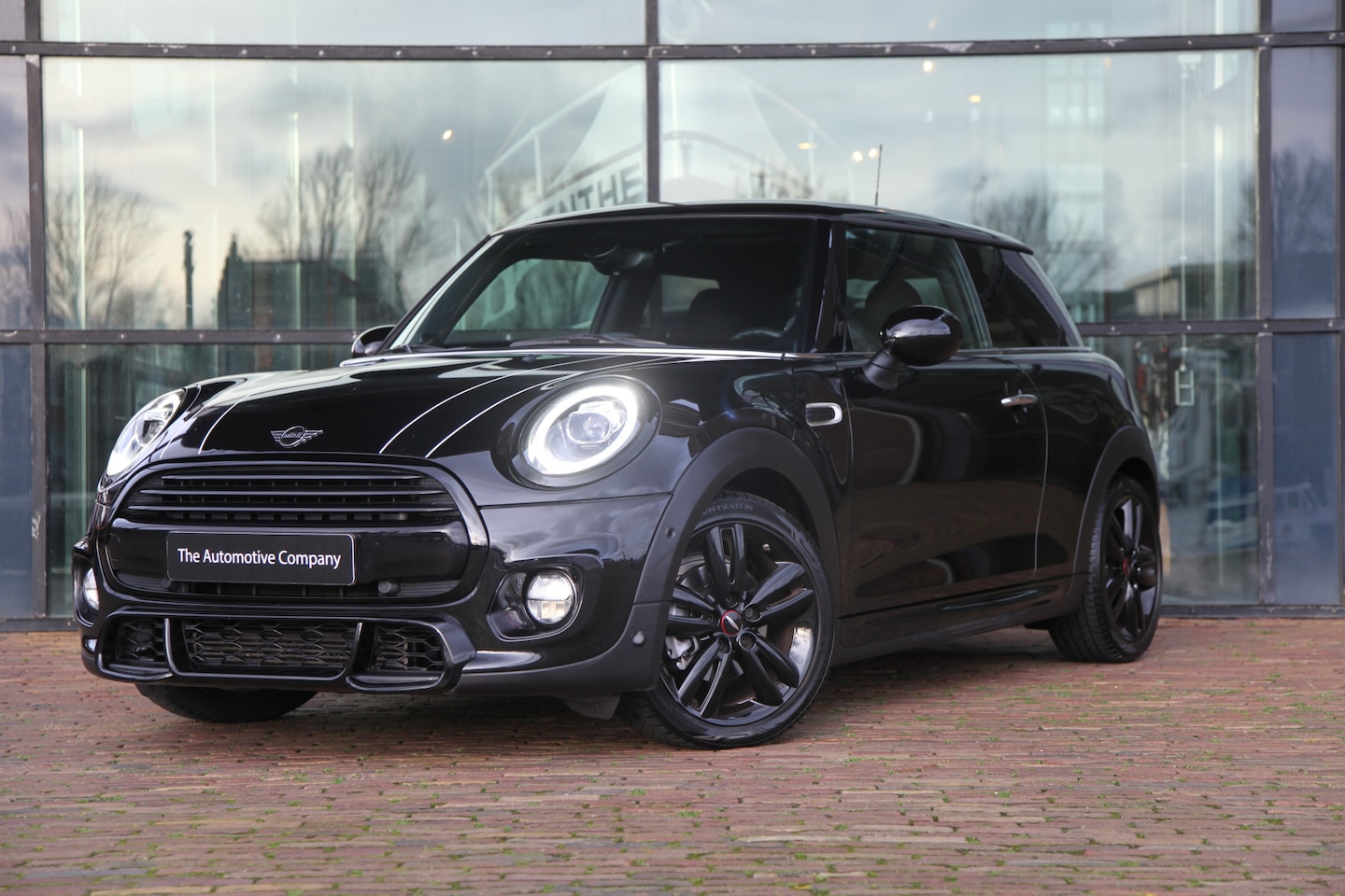 MINI Cooper - 1.5 Cooper JCW Pakket H&K - AutoWereld.nl