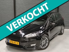 Ford Focus - 1.0 (125 pk) ST-Line automaat - navigatie - camera - stoelverwarming