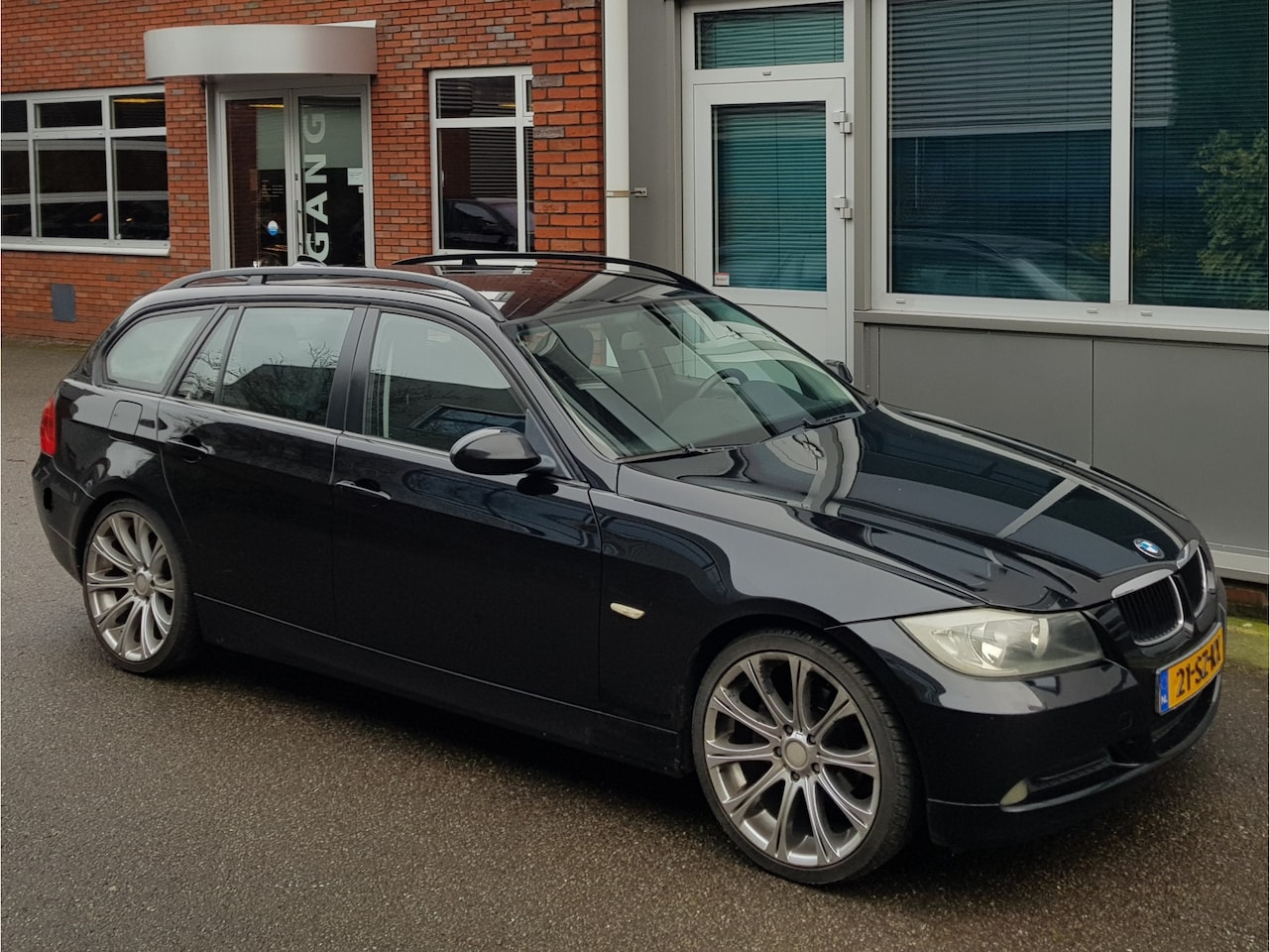 BMW 3-serie Touring - 318i Navi 19"Vlg Trekhaak Cruise Ecc Nap - AutoWereld.nl