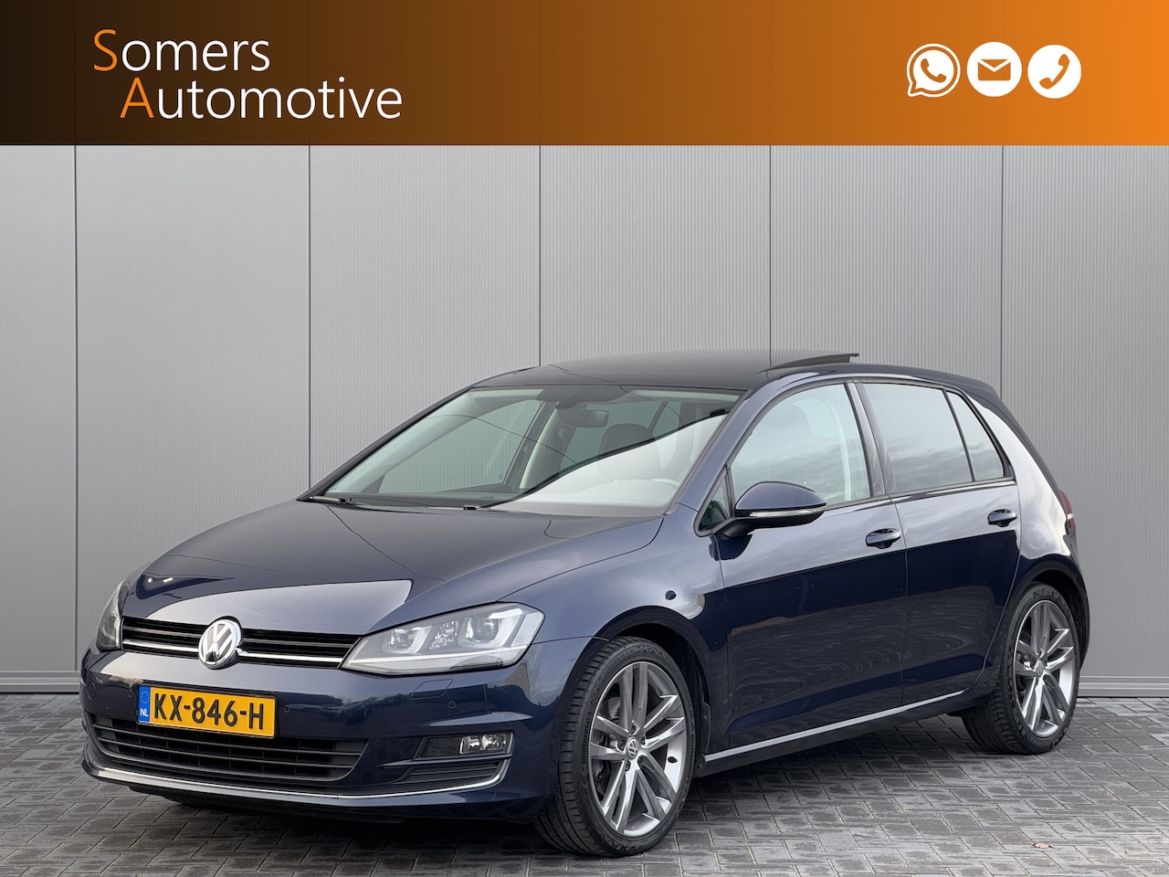 Volkswagen Golf - 1.4 TSI ACT Highline Connected Series | Panorama | 18" | Camera | Trekhaak wegklapbaar - AutoWereld.nl