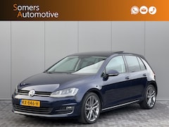 Volkswagen Golf - 1.4 TSI ACT Highline Connected Series | Panorama | 18" | Camera | Trekhaak wegklapbaar