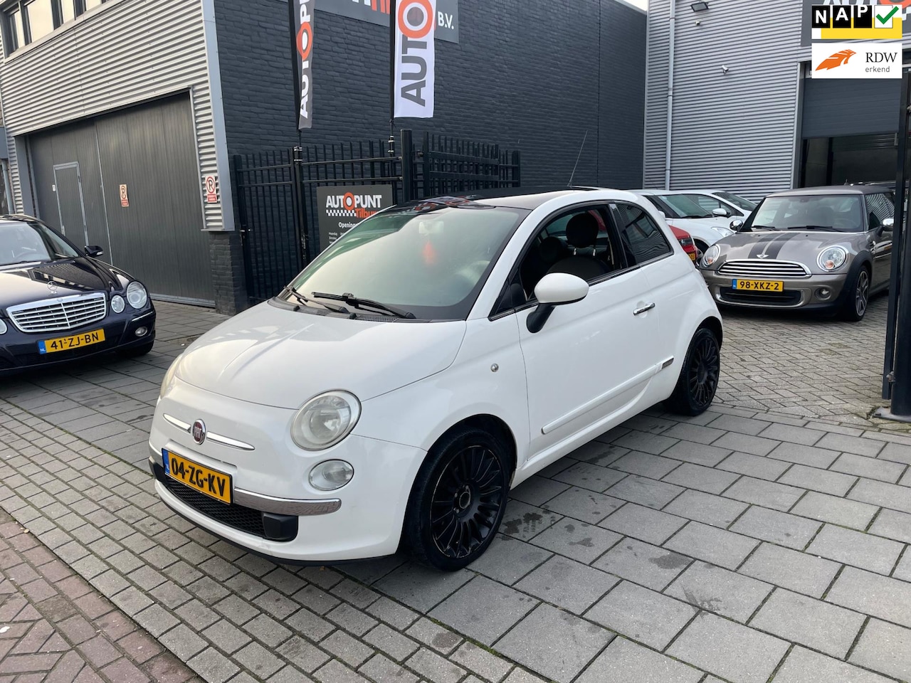 Fiat 500 - 1.2 Lounge Panoramadak Navi Airco NAP APK 1 Jaar - AutoWereld.nl