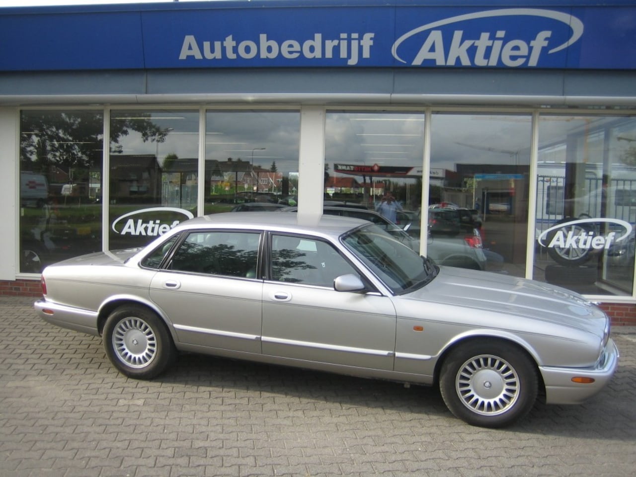 Jaguar XJ - XJ 3.2 V8 EXECUTIVE - AutoWereld.nl