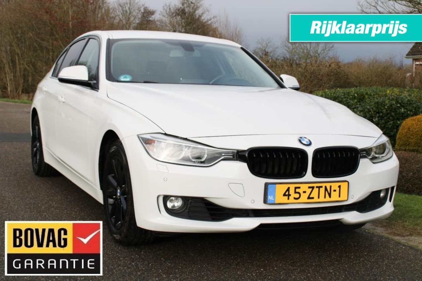 BMW 3-serie - 320I 184pk Upgrade Ed. Sedan automaat ECC/cruise/navi/leer/xenon - AutoWereld.nl