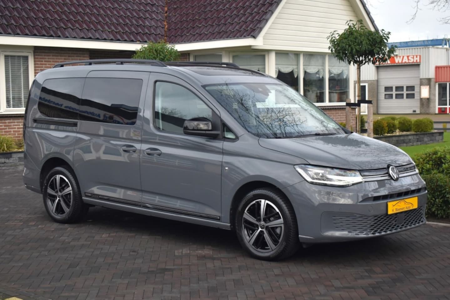 Volkswagen Caddy Maxi - MAXI 1.5 TSI 115pk DSG Dark Label, Camera, ACC, Panodak, LED - AutoWereld.nl