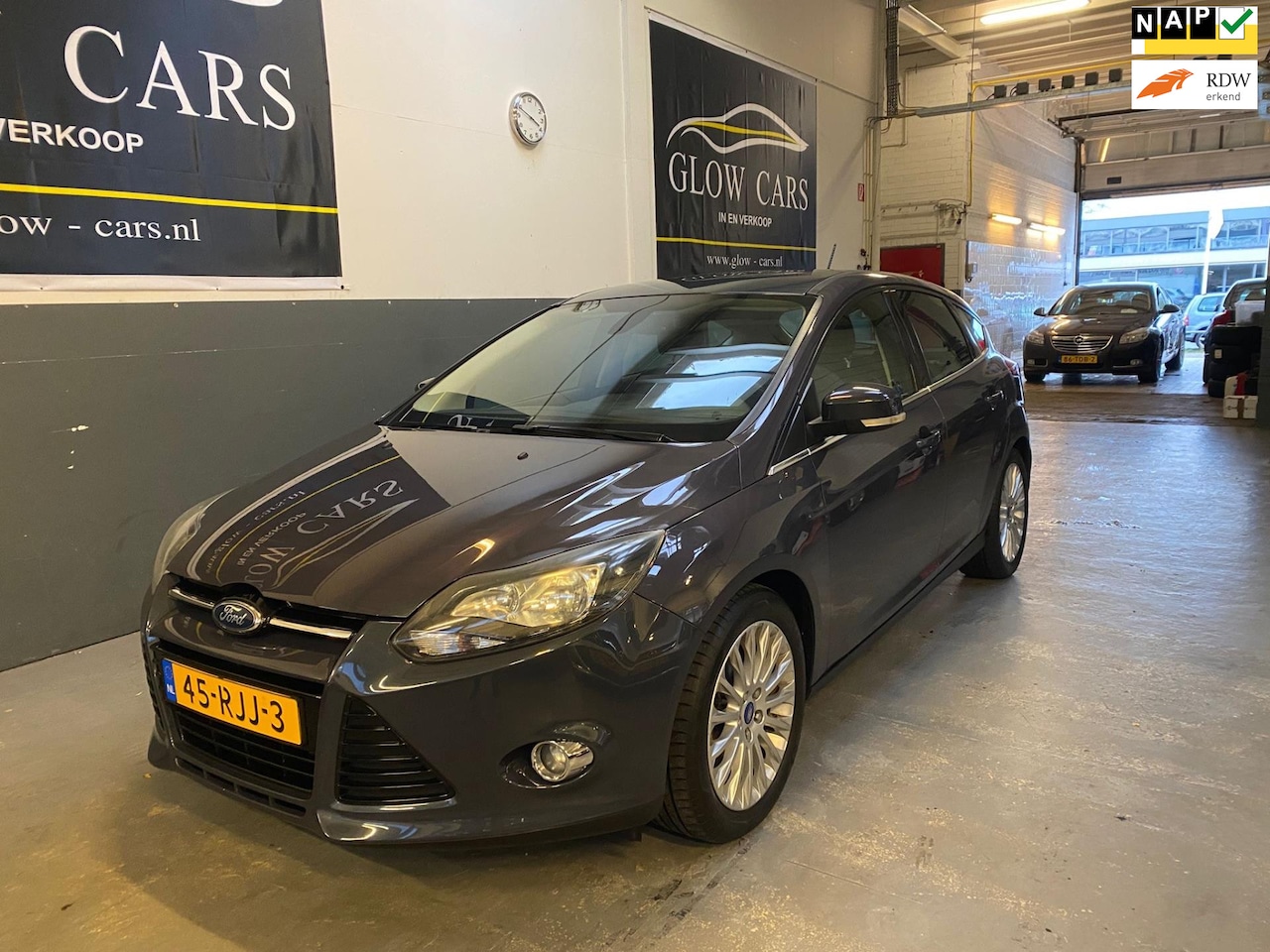 Ford Focus - 1.6 TI-VCT First Edition |STOEL.VERVARMING|AIRCO|CRUISE|PDC|NAP| - AutoWereld.nl